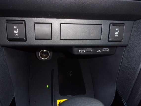 TOYOTA YARIS CROSS YARIS CROSS BLANCHE-013.jpg